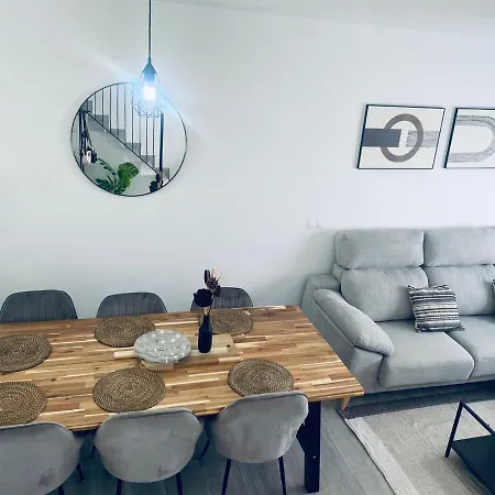 Mora House Tatil Evi